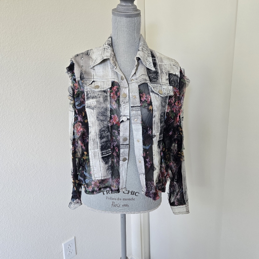 Floral Mixed-Media Distressed Jean look Jacket - White/Black